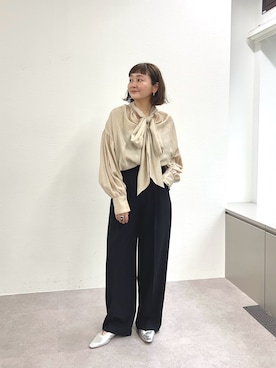 「SHENERY（シーナリー）のボウタイブラウス（シャツ/ブラウス、ベージュ系）」を使った、MURATA_157cmさん（レディース・157cm）の冬コーディネート