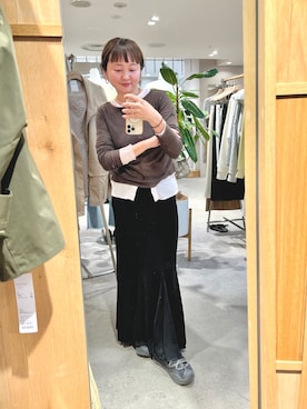 「SHENERY（シーナリー）のシアーリブフレアースカート（スカート、ブラック系）」を使った、MURATA_157cmさん（レディース・157cm）の春コーディネート