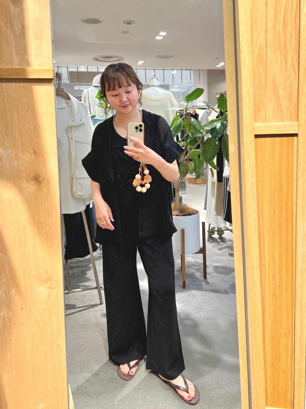 SHENERY（シーナリー）の「フレンチスリーブメッシュジャケット