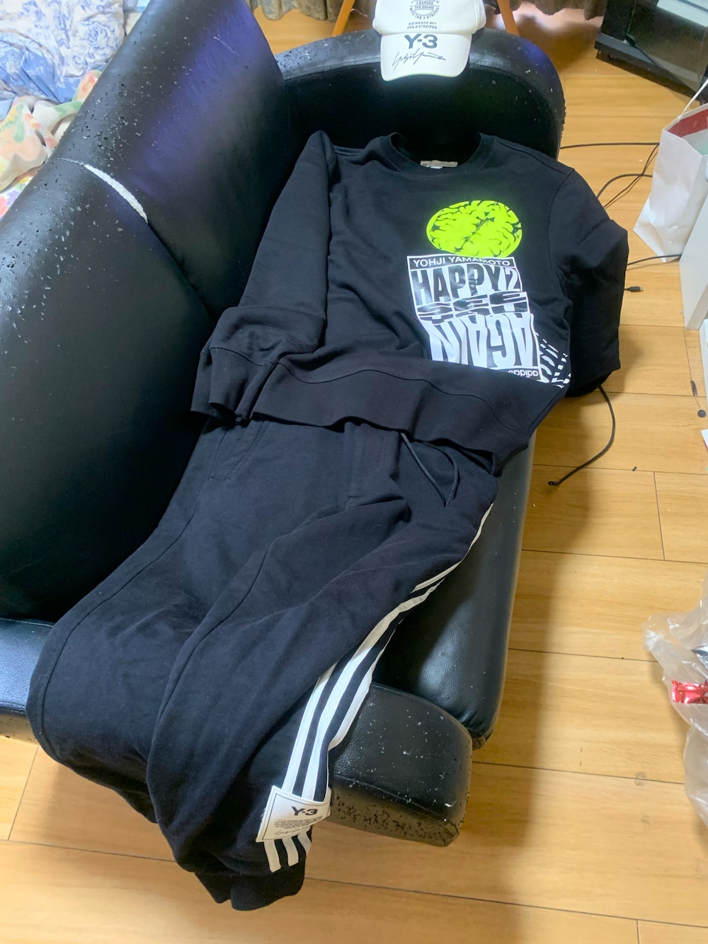 Y-3（ワイスリー）の「M CH1 OPTIMISTIC ILLUSIONS CREW