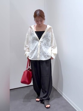 「LAKOLE（ラコレ）のワンタックコクーンパンツ /1052425（スラックス、ブラック系）」を使った、YUNOさん（レディース・150cm）の夏コーディネート
