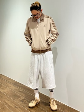 「adidas（アディダス）のクラシック トラックトップ（ジャージ） / トラックジャケット / アディダスオリジナルス adidas Originals（ジャージ、ベージュ系）」を使った、hkさん（メンズ・168cm）の夏コーディネート