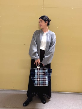 「URBAN RESEARCH DOORS(アーバンリサーチドアーズ)のアイテム(スカート)」を使った、高橋さん(レディース・157cm)の秋コーディネート
