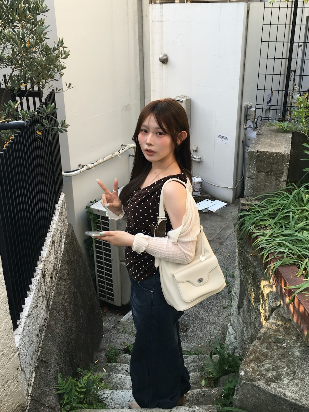 Smyeon（スミョン）の「Flocked dot sleeveless top/フロッキードット 