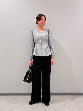 「NATURAL BEAUTY BASIC（ナチュラルビューティーベーシック）の＜ちょうど、いい服＞きゅっと、メリハリ仕掛けトップス（シャツ/ブラウス、グリーン系）」を使った、miwanbbさん（レディース・162cm）の秋コーディネート