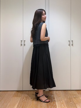 「NATURAL BEAUTY BASIC（ナチュラルビューティーベーシック）のショートジレドッキングワンピース（ワンピース、グレー系）」を使った、rinaさん（レディース・155cm）の夏コーディネート