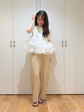 「NATURAL BEAUTY BASIC（ナチュラルビューティーベーシック）の【追加生産予約】カットドビーティアードカットソー（Tシャツ/カットソー、ホワイト系）」を使った、rinaさん（レディース・155cm）の夏コーディネート