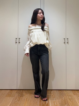 「NATURAL BEAUTY BASIC（ナチュラルビューティーベーシック）のセミフレアデニムパンツ（その他パンツ、ブラック系）」を使った、rinaさん（レディース・155cm）の夏コーディネート