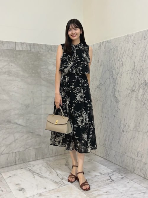 ANAYI（アナイ） ワンピース アートマーカーフラワープリント
