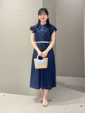 「ANAYI（アナイ）の◇ラフィアミニハンドバッグ（ハンドバッグ、ブルー系）」を使った、 ANAYI　ショップスタッフさん（レディース・163cm）の夏コーディネート