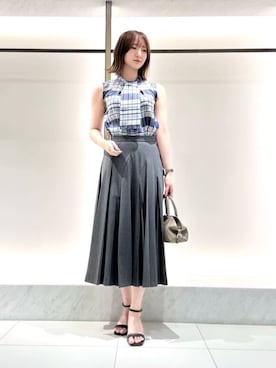 「ANAYI（アナイ）のシルクシアーチェックタイブラウス〈セットアップ対応商品〉（シャツ/ブラウス、ブルー系）」を使った、 ANAYI　ショップスタッフさん（レディース・158cm）の夏コーディネート