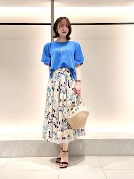 「ANAYI（アナイ）のラーレプリントプリーツ スカート〈セットアップ対応商品〉（スカート、ベージュ系）」を使った、 ANAYI　ショップスタッフさん（レディース・163cm）の夏コーディネート