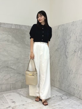 「オフィスカジュアル」｜「アイテム（パンツ）」を使った、 ANAYI　ショップスタッフさん（レディース・166cm）の夏コーディネート