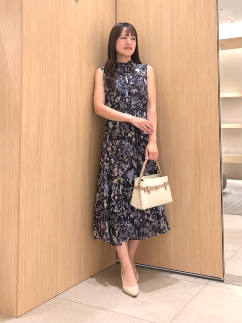 ◇ベルテッドスクエアハンドバッグ