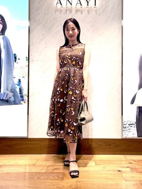 「ANAYI（アナイ）のニュアンスフラワーベルト付き ワンピース（ワンピース、ブラウン系）」を使った、 ANAYI　ショップスタッフさん（レディース・158cm）の夏コーディネート