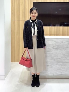 「ANAYI（アナイ）の◇フラップホーボーショルダーバッグ（ショルダーバッグ、レッド系）」を使った、 ANAYI　ショップスタッフさん（レディース・162cm）の秋コーディネート