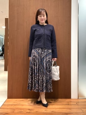 「ANAYI（アナイ）のフェイクファーバケットハンドバッグ（ハンドバッグ、グレー系）」を使った、 ANAYI　ショップスタッフさん（レディース・162cm）の秋コーディネート
