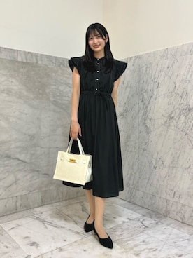 「ANAYI（アナイ）のピコスカラレイヤードスリーブ ワンピース（ワンピース、ブラック系）」を使った、 ANAYI　ショップスタッフさん（レディース・163cm）の夏コーディネート