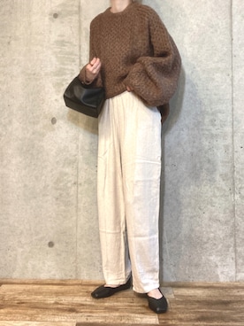 「select MOCA by son（セレクトモカバイソン）のアイテム（パンツ）」を使った、エリーさん（レディース・163cm）の秋コーディネート