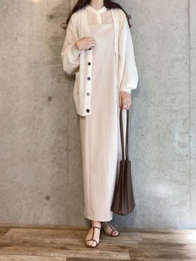 「NEUNA（ヌナ）のアイテム（トートバッグ）」を使った、エリーさん（レディース・163cm）の春コーディネート