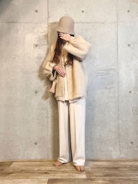 「淡色」｜「アイテム（その他）」を使った、エリーさん（レディース・163cm）の冬コーディネート