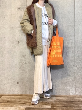 「ファーベスト」｜「アイテム（ノーカラージャケット）」を使った、エリーさん（レディース・163cm）の冬コーディネート