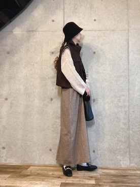 「select MOCA by son（セレクトモカバイソン）のアイテム（ジャンパースカート）」を使った、エリーさん（レディース・163cm）の冬コーディネート