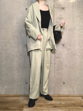 「ECRIRE（エクリール）のアイテム（スラックス）」を使った、エリーさん（レディース・163cm）の冬コーディネート