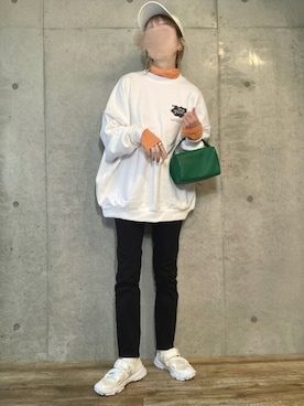「FIG&VIPER（フィグアンドバイパー）のアイテム（スウェット）」を使った、エリーさん（レディース・163cm）の春コーディネート