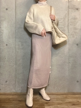 「CEMONEMO（セモネモ）のアイテム（トップス）」を使った、エリーさん（レディース・163cm）の冬コーディネート