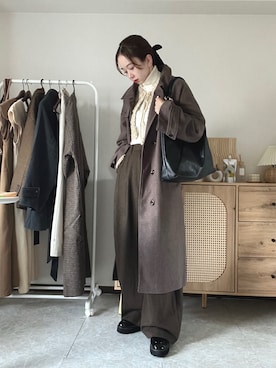 「tiptop」｜「アイテム（ステンカラーコート）」を使った、エリーさん（レディース・163cm）の冬コーディネート