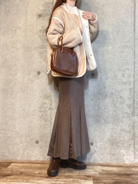 「淡色」｜「アイテム（ブルゾン）」を使った、エリーさん（レディース・163cm）の秋コーディネート