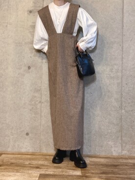 「select MOCA by son（セレクトモカバイソン）のアイテム（ジャンパースカート）」を使った、エリーさん（レディース・163cm）の冬コーディネート