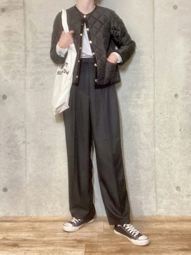 「秋トレンド2021」｜「アイテム（ダウンジャケット/コート）」を使った、エリーさん（レディース・163cm）の秋コーディネート