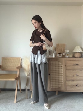 「THE YOn（ザヨン）のアイテム」を使った、エリーさん（レディース・163cm）の春コーディネート