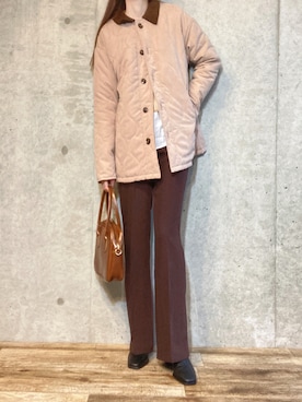 「淡色」｜「アイテム（ブルゾン）」を使った、エリーさん（レディース・163cm）の冬コーディネート