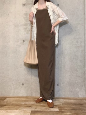 「NEUNA（ヌナ）のアイテム（トートバッグ）」を使った、エリーさん（レディース・163cm）の春コーディネート