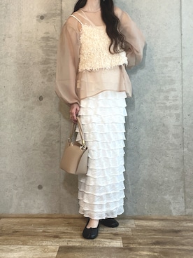 「淡色」｜「アイテム（その他）」を使った、エリーさん（レディース・163cm）の春コーディネート