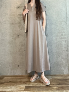 「淡色」｜「アイテム（その他）」を使った、エリーさん（レディース・163cm）の夏コーディネート