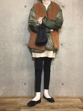 「CEMONEMO（セモネモ）のアイテム（バッグ）」を使った、エリーさん（レディース・163cm）の冬コーディネート