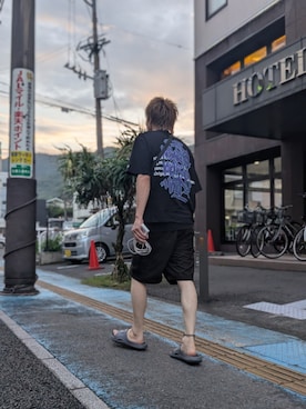 「アイテム（サンダル）」を使った、defymanさん（メンズ・173cm・30代）の秋コーディネート