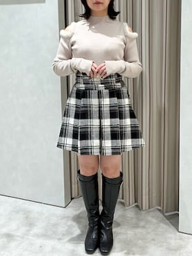 「dazzlin（ダズリン）のオープンエコファースリーブニットトップス（ニット/セーター、ベージュ系）」を使った、shioriさん（レディース・155cm）の冬コーディネート
