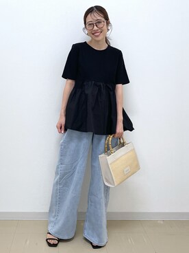 「OPAQUE.CLIP（オペークドットクリップ）のペプラムドッキングカットソー【洗濯機OK】（Tシャツ/カットソー、ブラック系）」を使った、Akiさん（レディース・157cm）の春コーディネート