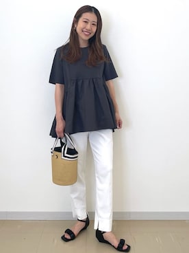 「OPAQUE.CLIP（オペークドットクリップ）の◆ペプラムドッキングカットソー【洗濯機洗い可】（Tシャツ/カットソー）」を使った、Akiさん（レディース・157cm）の春コーディネート