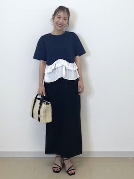 「OPAQUE.CLIP（オペークドットクリップ）の裾フリルドッキングTシャツ【洗濯機OK】（Tシャツ/カットソー、ブルー系）」を使った、Akiさん（レディース・157cm）の夏コーディネート