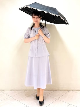 「アイテム（折りたたみ傘、ブラック系）」を使った、mikiさん（レディース・153cm）の夏コーディネート
