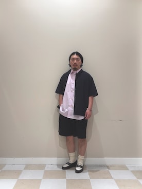 「SENSE OF PLACE by URBAN RESEARCH（センスオブプレイスバイアーバンリサーチ）の『ユニセックス』リラックスフィットレギュラーカラーショートスリーブシャツ（シャツ/ブラウス、ピンク系）」を使った、ヤマモトさん（メンズ・168cm）の春コーディネート