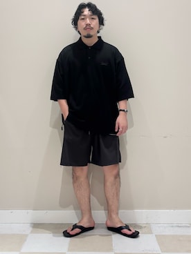 「URBAN RESEARCH DOORS（アーバンリサーチドアーズ）の『吸水速乾』セオアルファドレスショーツ（その他パンツ、ブルー系）」を使った、ヤマモトさん（メンズ・168cm）の夏コーディネート
