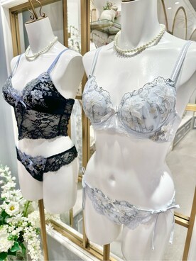 「アイテム（ショーツ、ブルー系）」を使った、nishiさん（レディース・164cm）の冬コーディネート