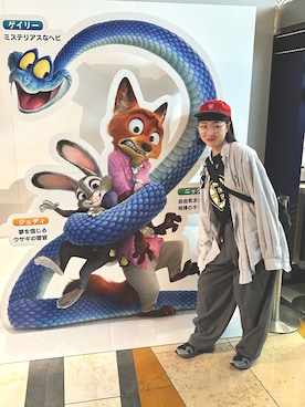 「アイテム（ボディバッグ/ウエストポーチ）」を使った、めいこさん（レディース・158cm）の秋コーディネート
